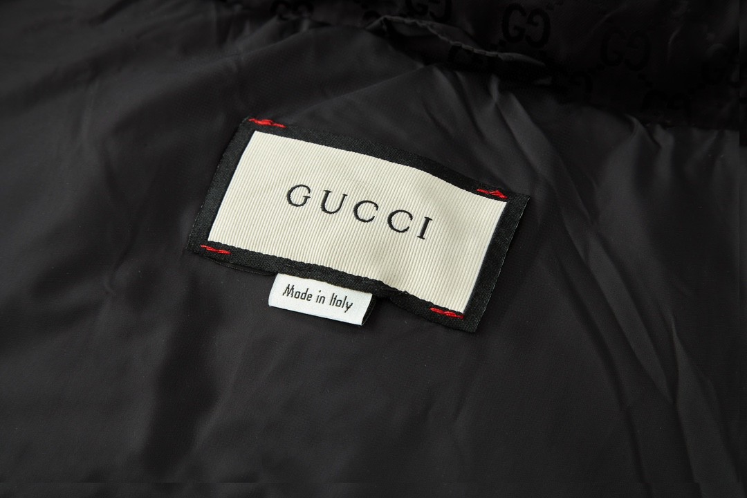 GUCCl 古驰 红绿织带提花羽绒服 外套 长袖 保暖 黑色 E0 715519-Z8A50-1043