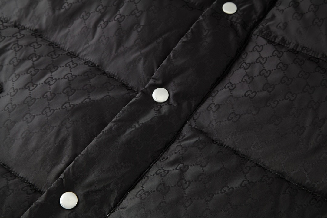 GUCCl 古驰 红绿织带提花羽绒服 外套 长袖 保暖 黑色 E0 715519-Z8A50-1043