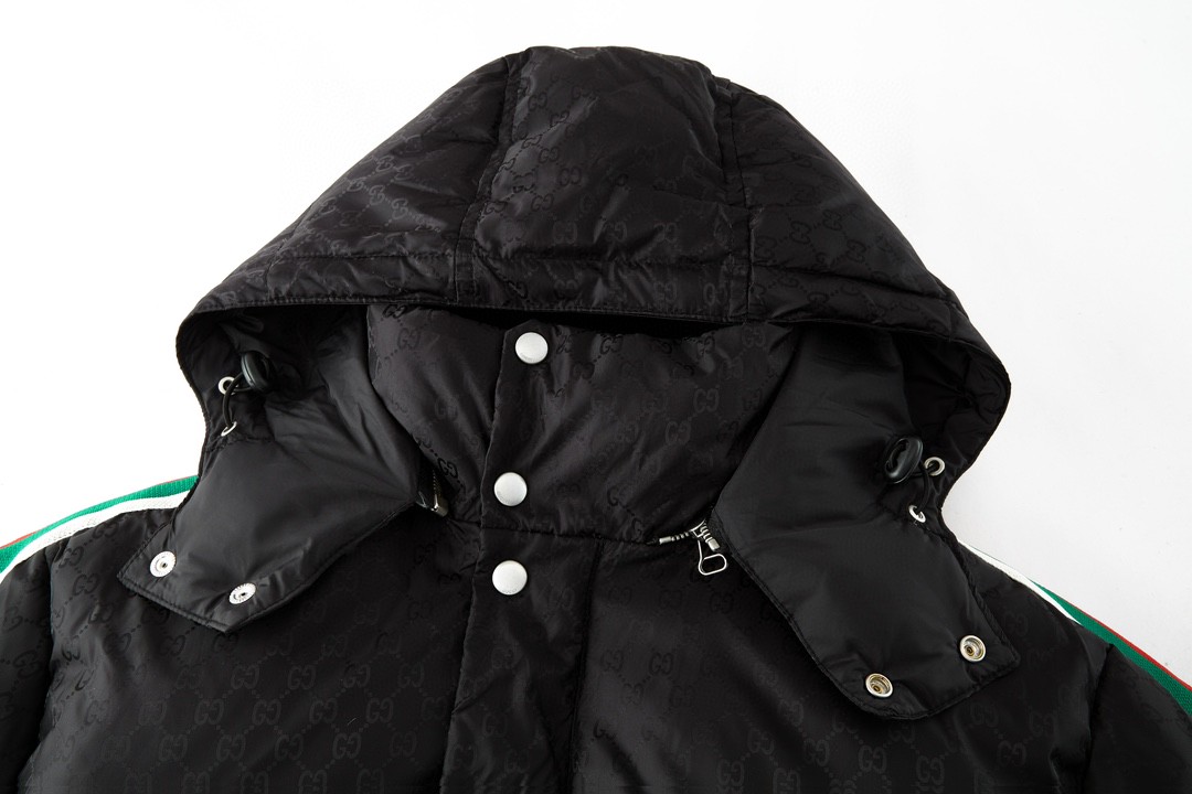 GUCCl 古驰 红绿织带提花羽绒服 外套 长袖 保暖 黑色 E0 715519-Z8A50-1043