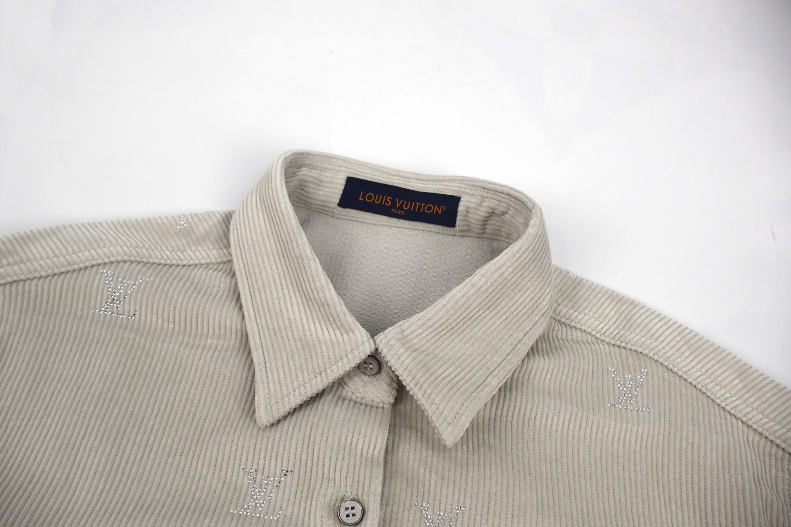 LOUIS VUITTON 路易威登 LV 灯芯绒烫钻logo衬衫 长袖 灰色 黑色 B5 1AIKBP