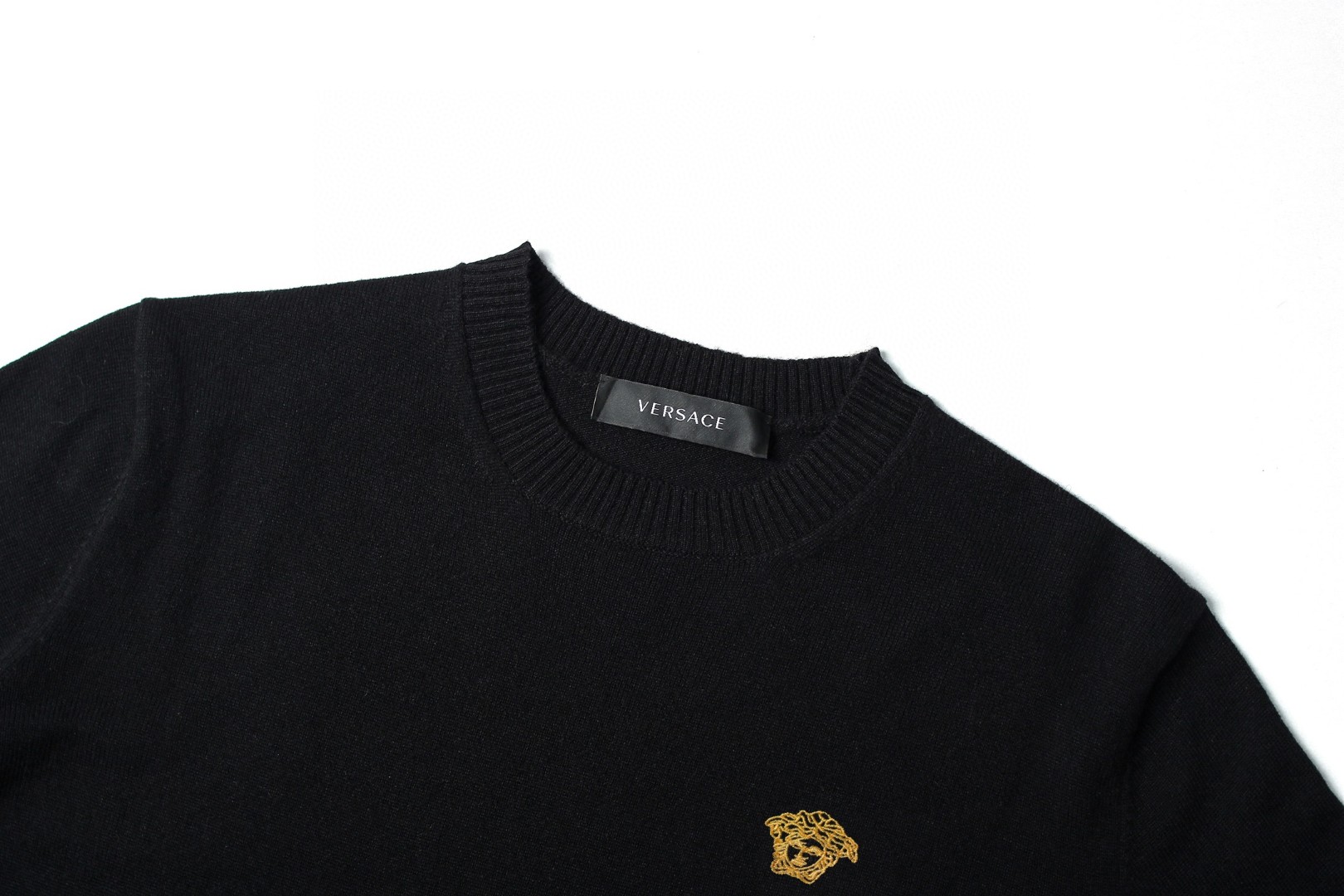 Versace 范思哲 纯色小刺绣徽标圆领毛衣 针织衫 外套 长袖 黑色 B0 1011883-1A08622-1B000