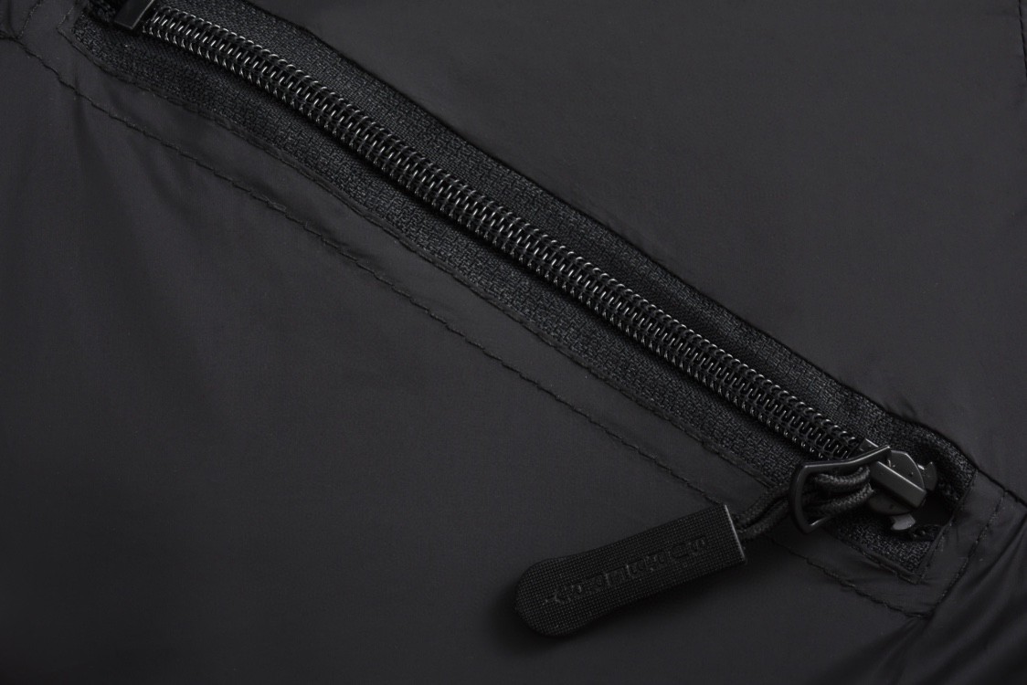 Burberry 巴宝莉 可拆袖马甲两穿羽绒服 长袖 外套 黑色 E2 80187311