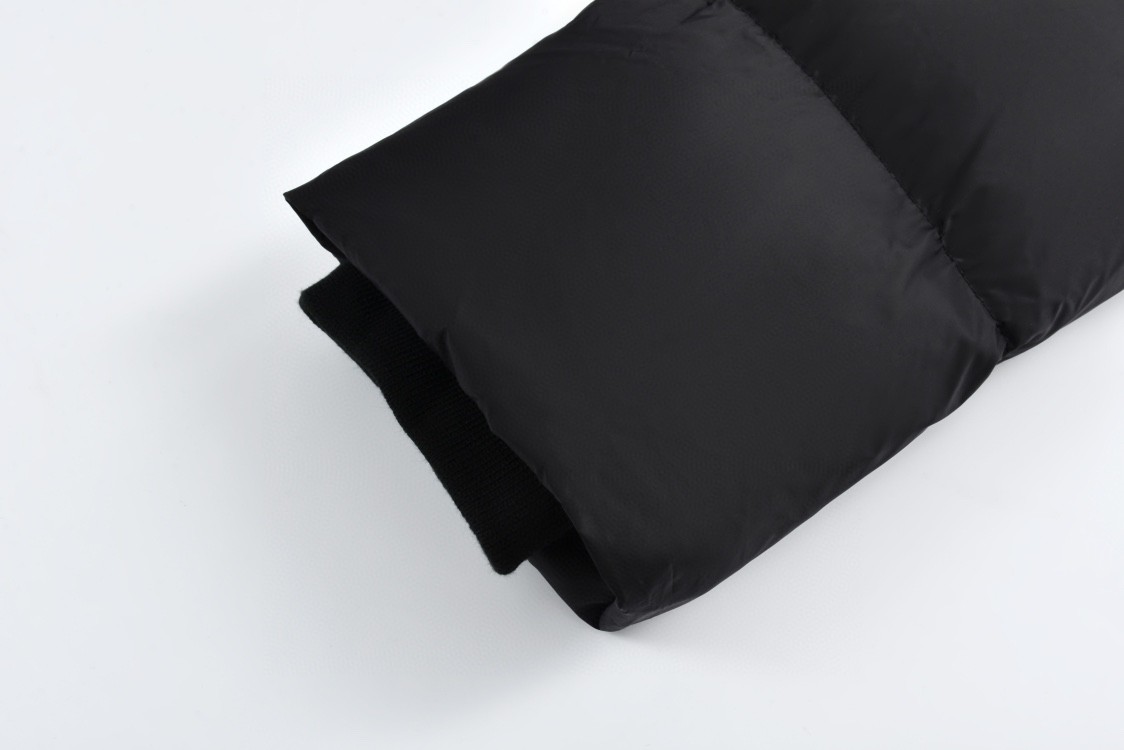 Burberry 巴宝莉 可拆袖马甲两穿羽绒服 长袖 外套 黑色 E2 80187311