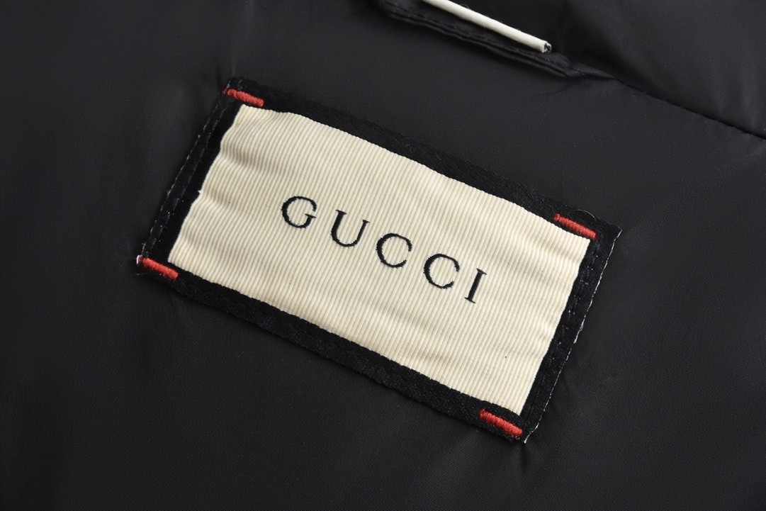 GUCCl 古驰 红绿织带羽绒服 外套 长袖 保暖 黑色 D0 666560-Z8AQX-1043