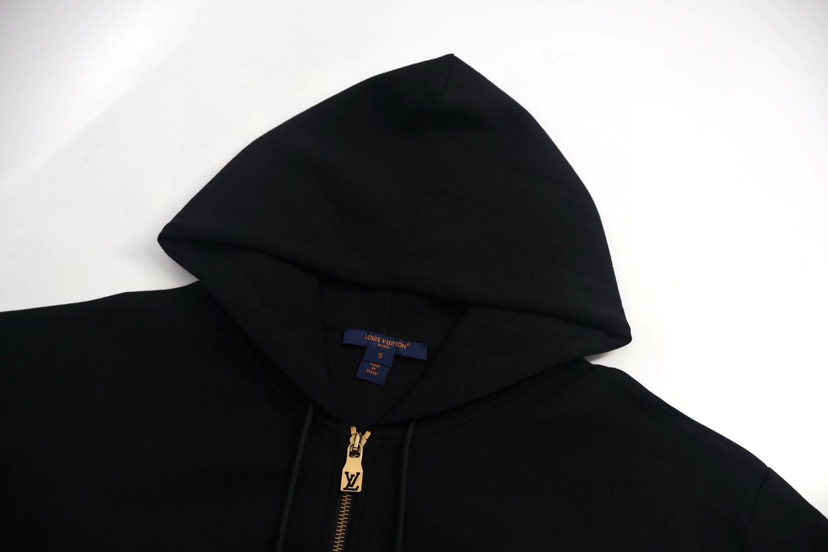 LOUIS VUITTON 路易威登 珍珠吊坠拉链连帽卫衣 外套 长袖 蓝色 黑色 B5 1AFRB1