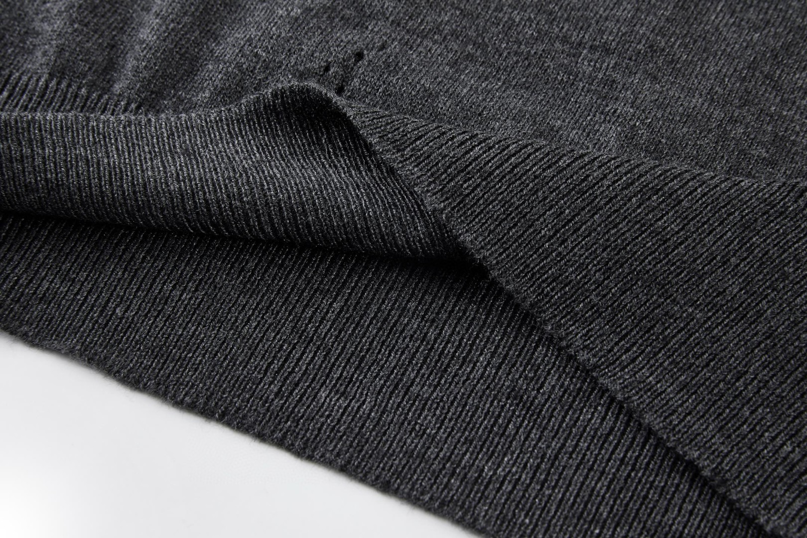 Maison Margiela 马吉拉 破洞针织提花毛衣 针织衫 长袖 灰色 白色 B0 SH0HL0033M13134855