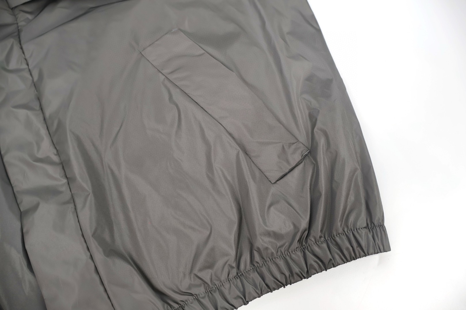 PRADA 普拉达 防风风衣拉链夹克 外套 长袖 灰色 C0 