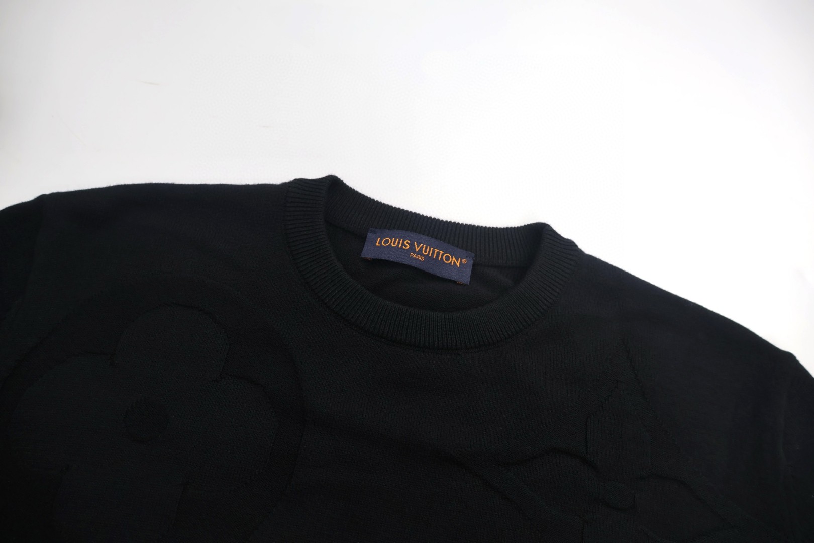 LOUIS VUITTON 路易威登 四叶草嵌花打底衫圆领毛衣 针织衫 长袖 黑灰色 B0