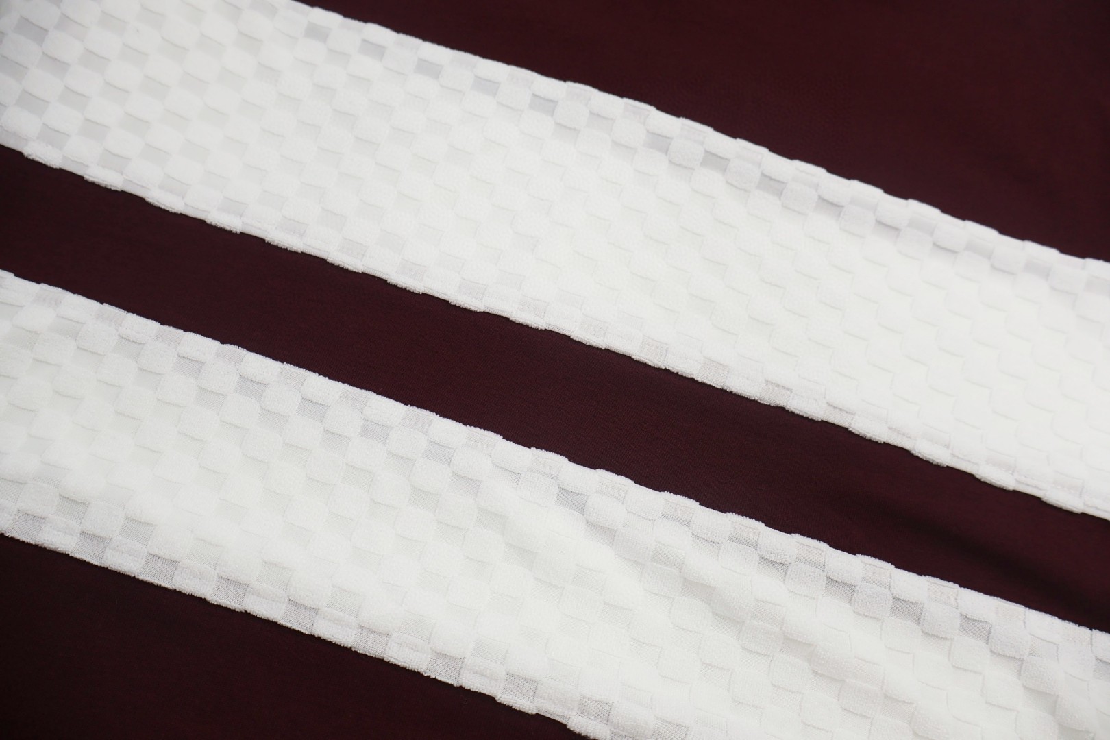 LOUIS VUITTON 路易威登 拼色条纹学院风Polo衫 长袖 酒红色 B0 1AIKC2