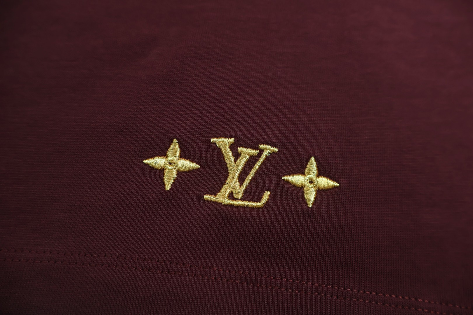 LOUIS VUITTON 路易威登 拼色条纹学院风Polo衫 长袖 酒红色 B0 1AIKC2