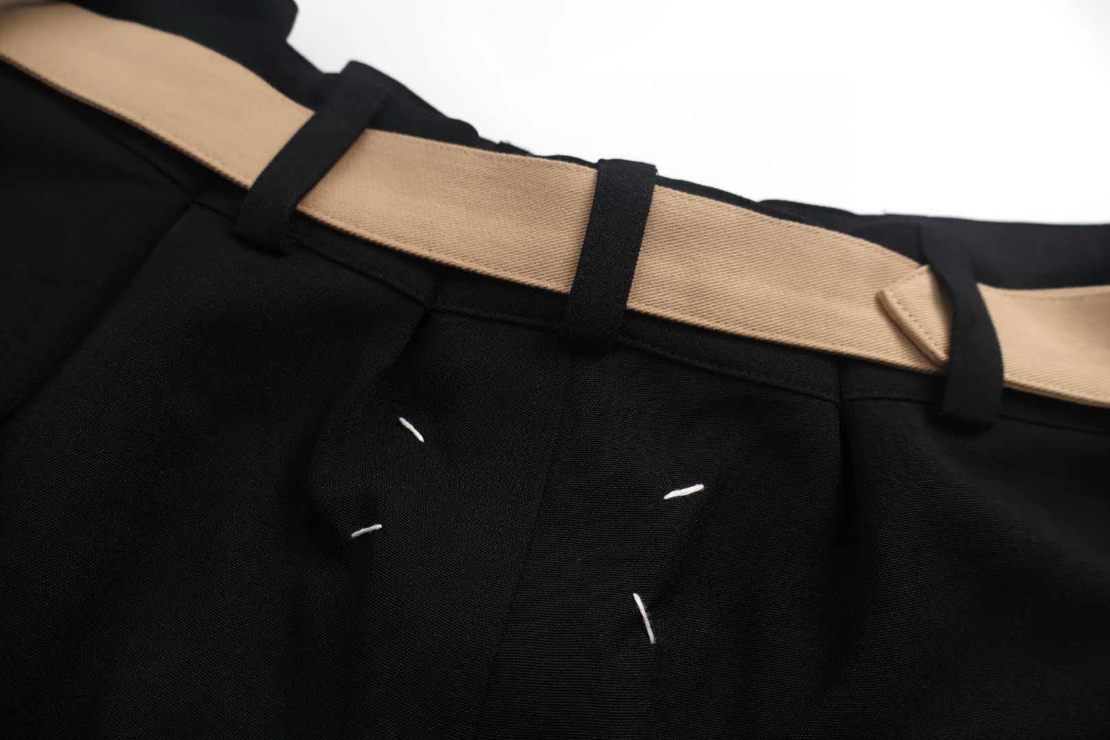 Maison Margiela 马吉拉 腰带直筒休闲裤 长裤 裤子 黑色 B0 S50KA0688M35518900