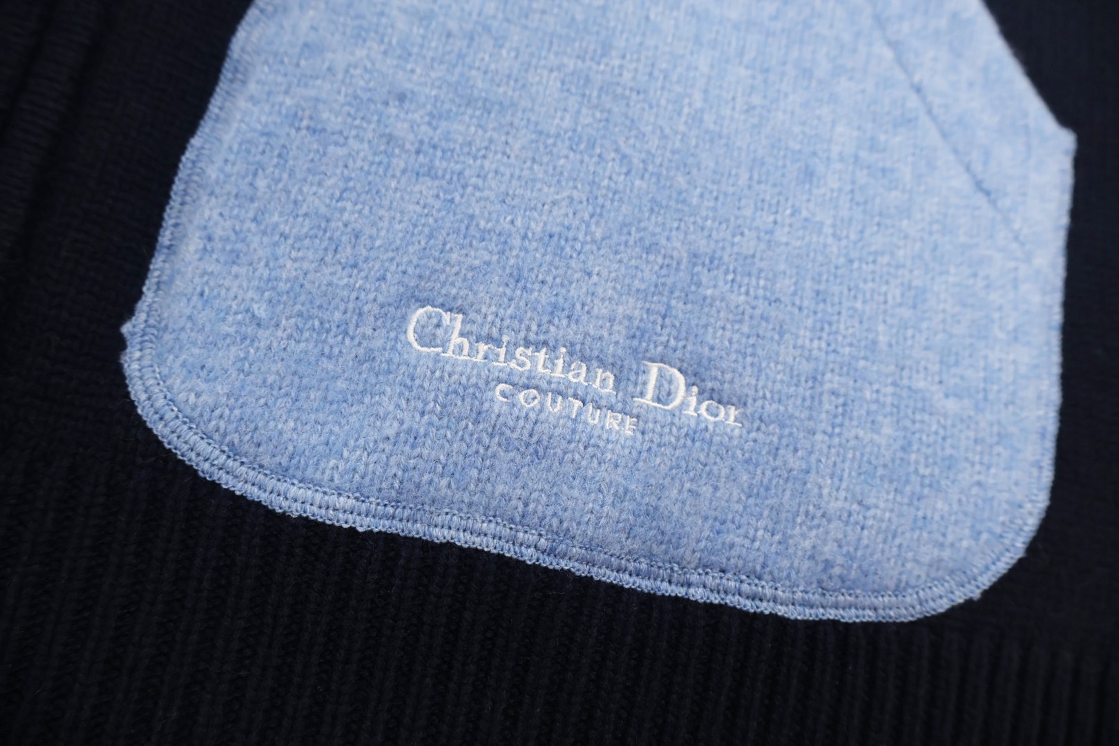 DIOR 迪奥 拼色铃兰花刺绣学院风拉链针织外套 夹克 长袖 C5 593M401A2013-C580