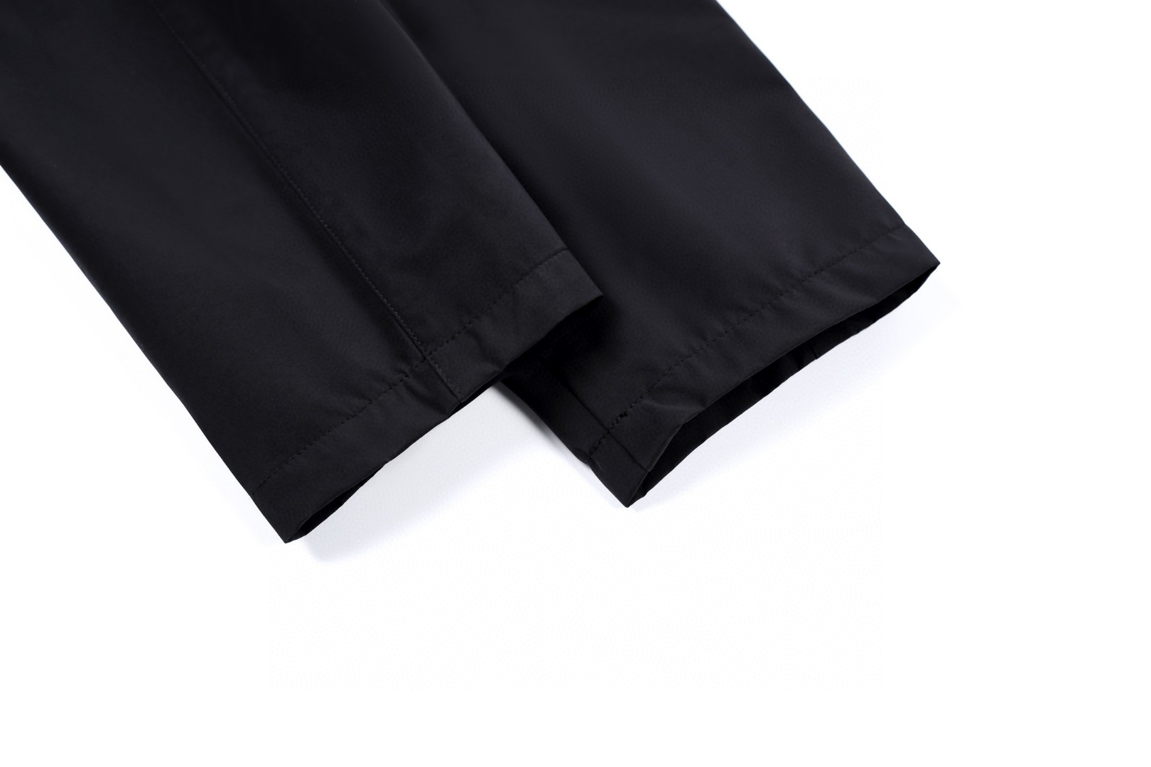 PRADA 普拉达 连帽立领两件套拉链夹克 外套 长袖 黑色 E2