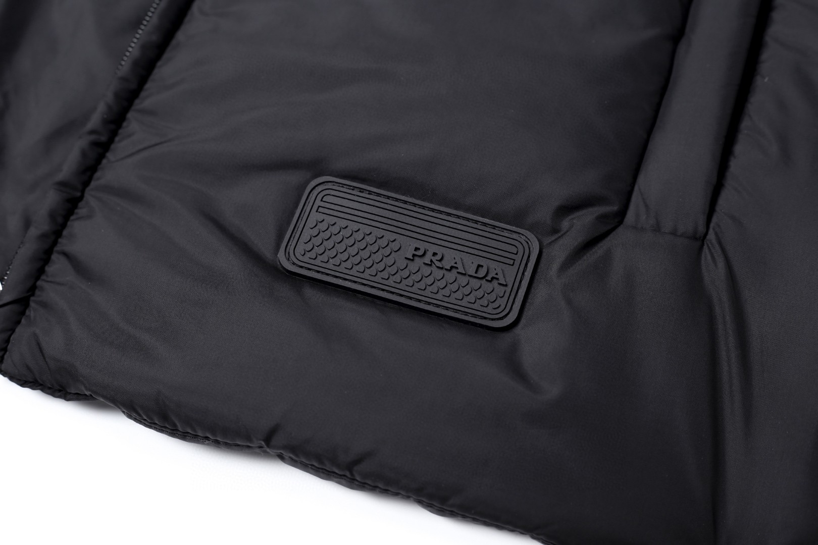 PRADA 普拉达 连帽立领两件套拉链夹克 外套 长袖 黑色 E2