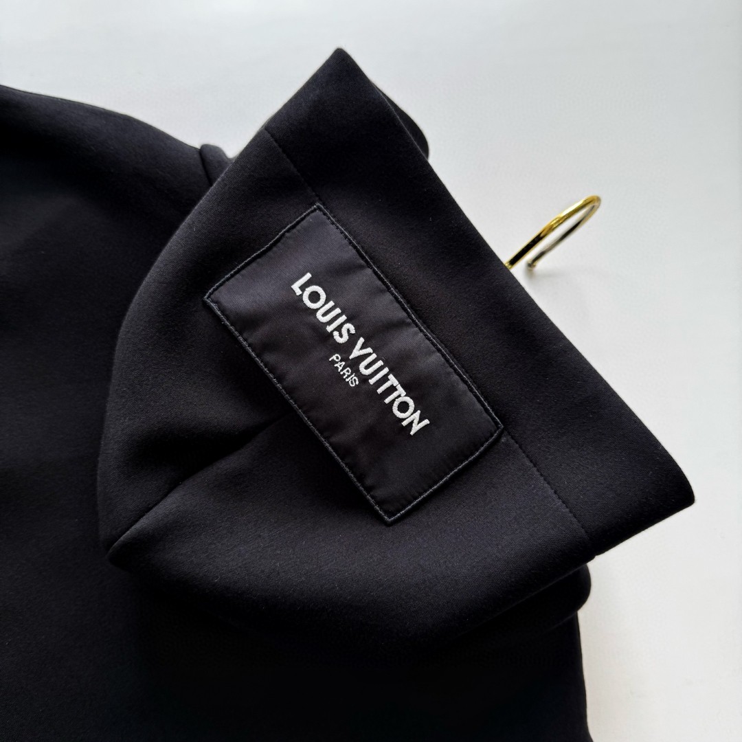 LOUIS VUITTON 路易威登 丝带拉链连帽卫衣 外套 黑色 B5 1AIR90