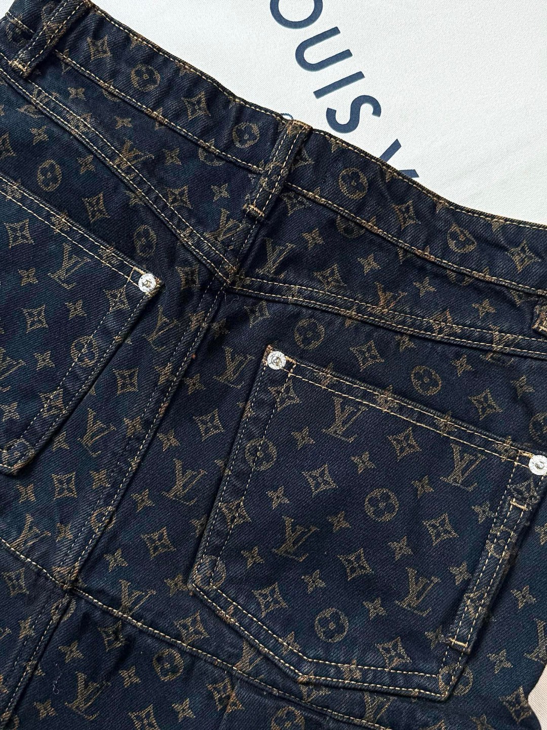 LOUIS VUITTON 路易威登 满印老花牛仔裙 短裙 百褶裙 裙子 黑色 B5 1AIBBM