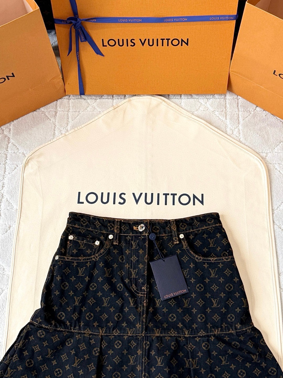 LOUIS VUITTON 路易威登 满印老花牛仔裙 短裙 百褶裙 裙子 黑色 B5 1AIBBM