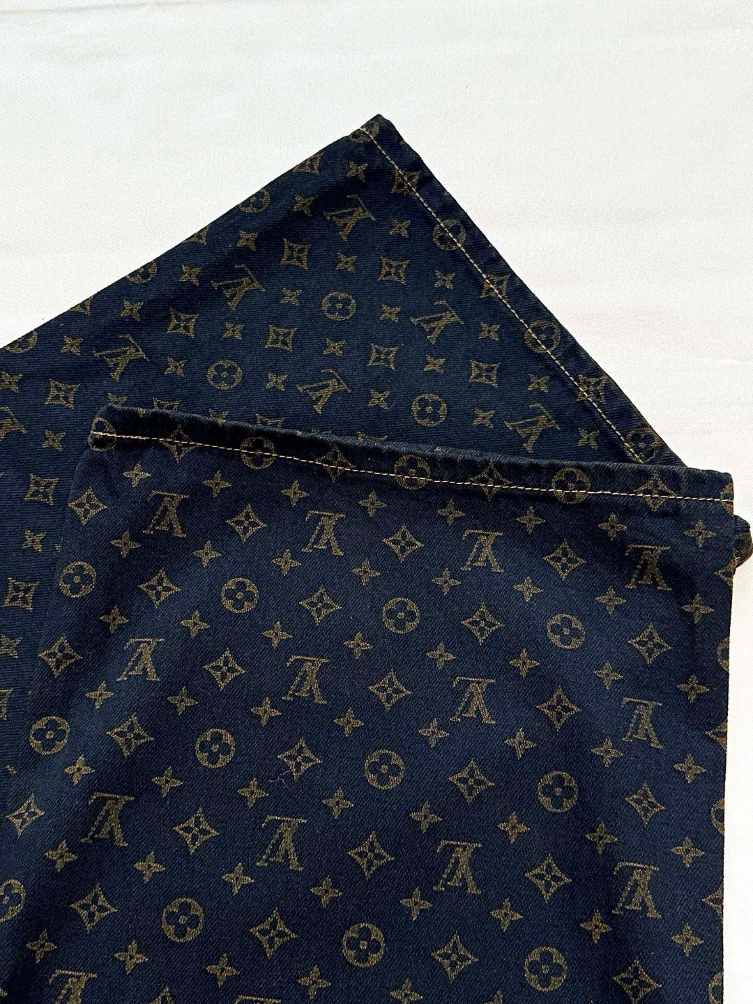 LOUIS VUITTON 路易威登 满印老花牛仔裤 裤子 长裤 黑色 B5 1AIBEO