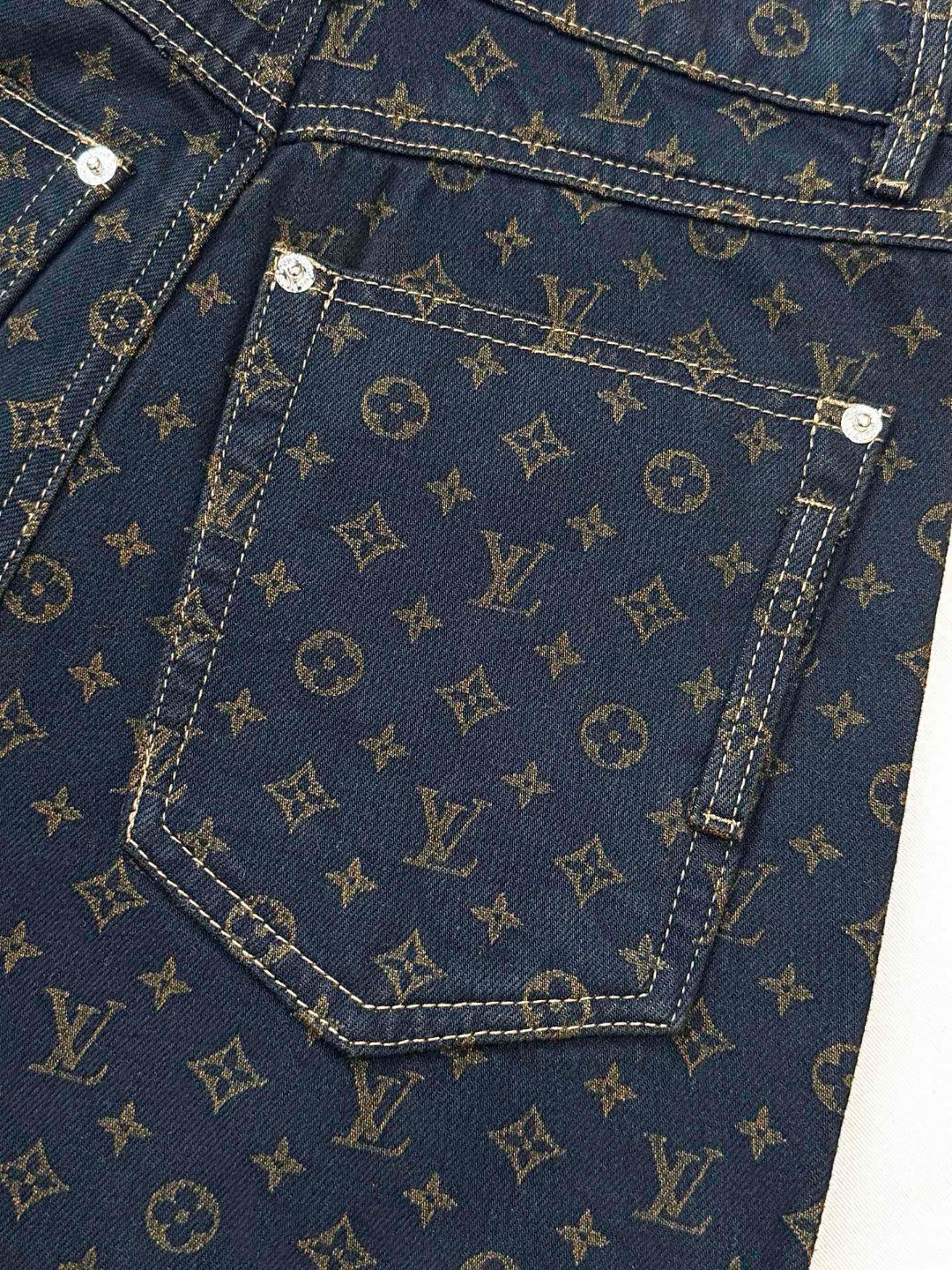 LOUIS VUITTON 路易威登 满印老花牛仔裤 裤子 长裤 黑色 B5 1AIBEO