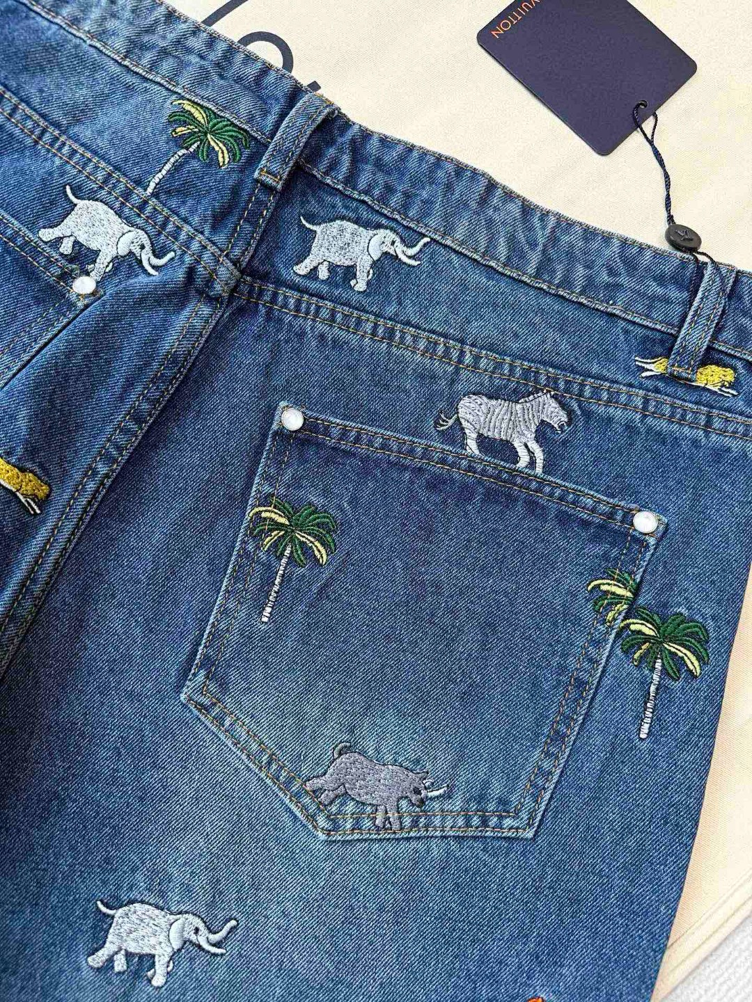 LOUIS VUITTON 路易威登 动物刺绣牛仔裤 裤子 长裤 蓝色 B5 