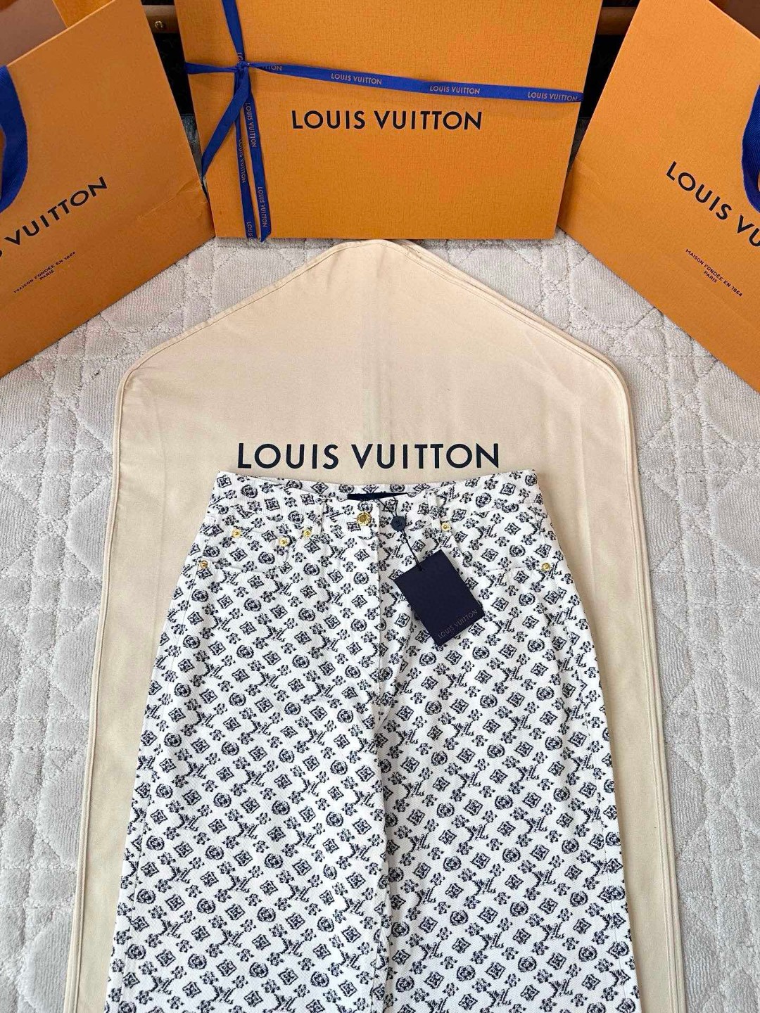 LOUIS VUITTON 路易威登 老花阔腿牛仔裤 裤子 长裤 白色 B5 1AHX15