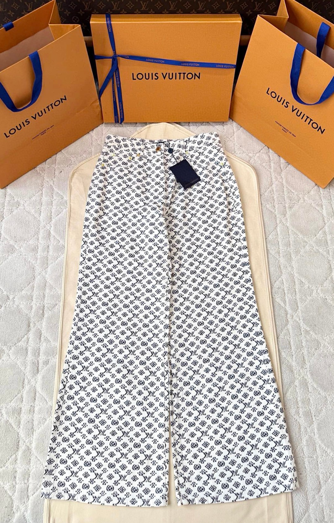 LOUIS VUITTON 路易威登 老花阔腿牛仔裤 裤子 长裤 白色 B5 1AHX15