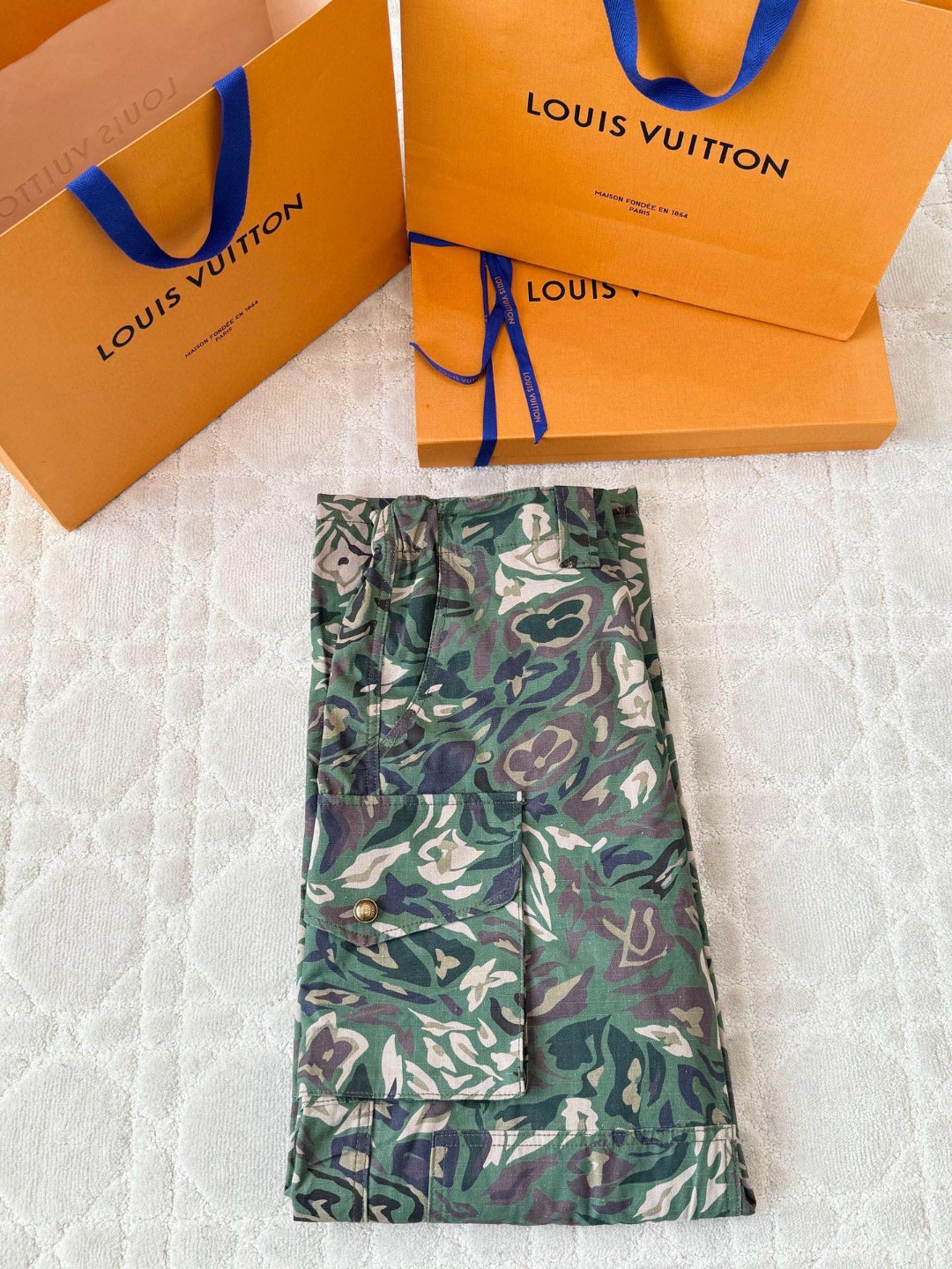 LOUIS VUITTON 路易威登 Nigo 联名款 迷彩老花贴布饰口袋工装裤 裤子 长裤 B5 1AIMEO