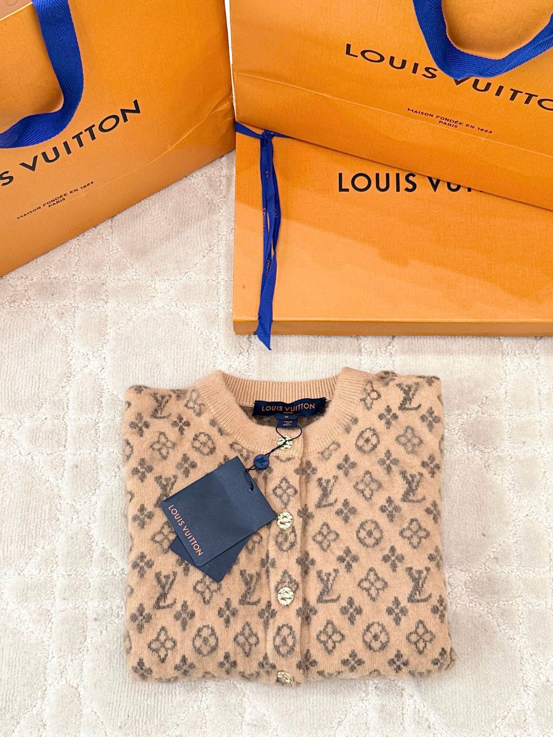 LOUIS VUITTON 路易威登 马海毛老花字母针织毛衣 针织衫 开衫 外套 长袖 灰色 卡其色 C0 1AHZC7