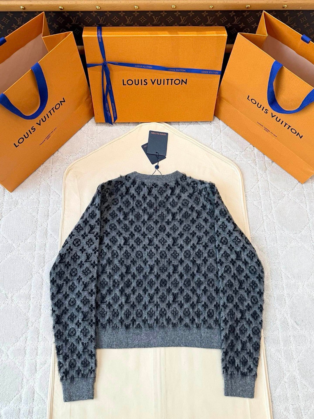 LOUIS VUITTON 路易威登 马海毛老花字针织花毛衣 针织衫 外套 长袖 灰色 C0 1AHZBP