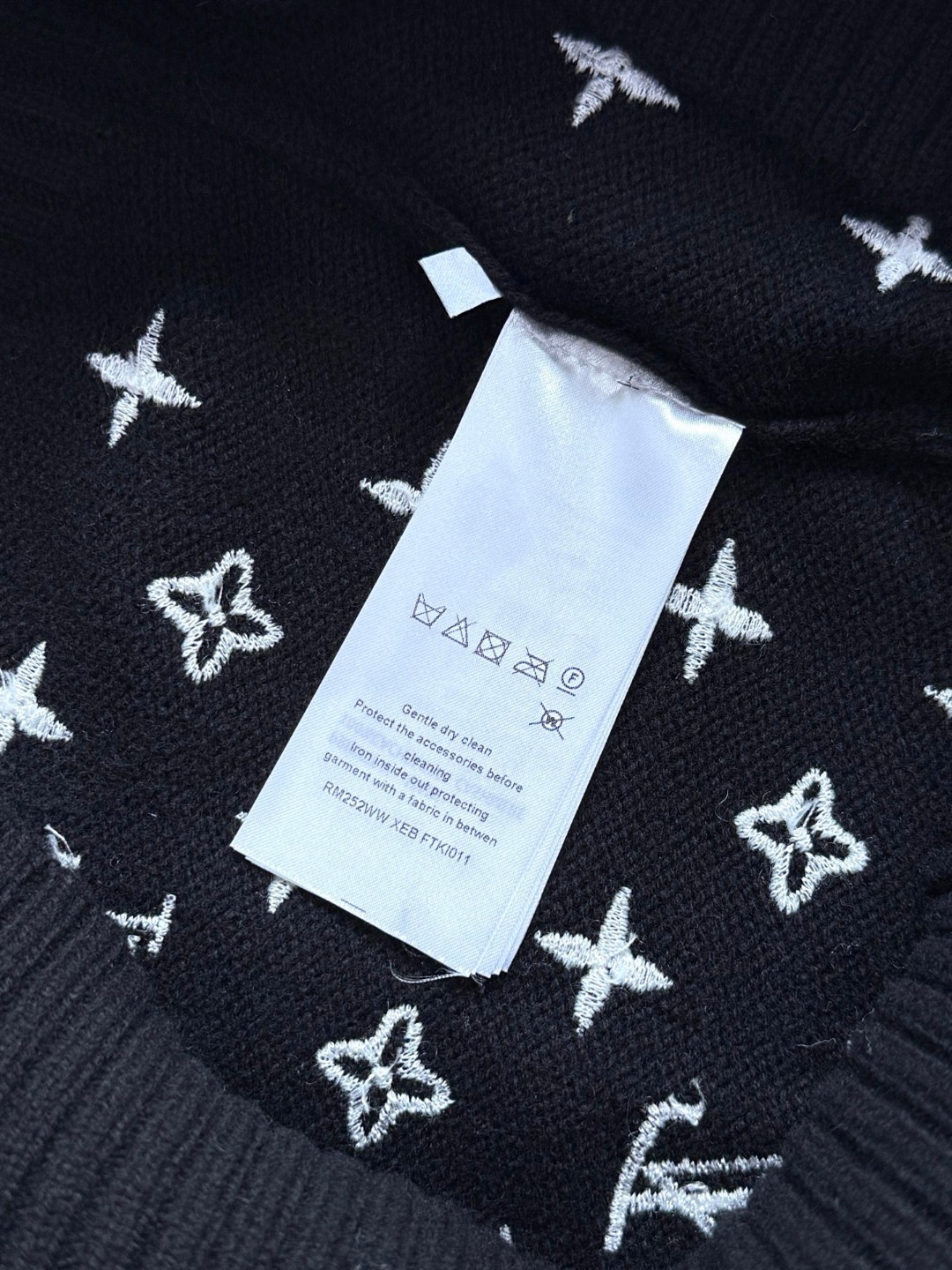 LOUIS VUITTON 路易威登 字母3D羊毛老花毛衣 针织衫 外套 长袖 棕色 黑色 C0 1AHZ59