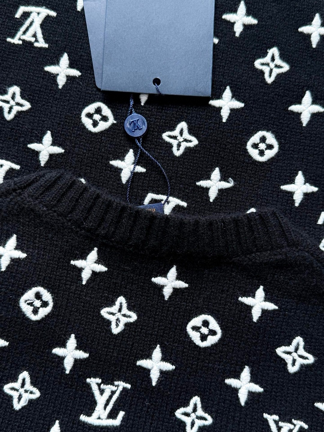 LOUIS VUITTON 路易威登 字母3D羊毛老花毛衣 针织衫 外套 长袖 棕色 黑色 C0 1AHZ59