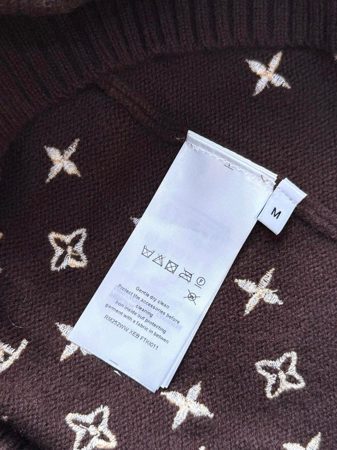 LOUIS VUITTON 路易威登 字母3D羊毛老花毛衣 针织衫 外套 长袖 棕色 黑色 C0 1AHZ59