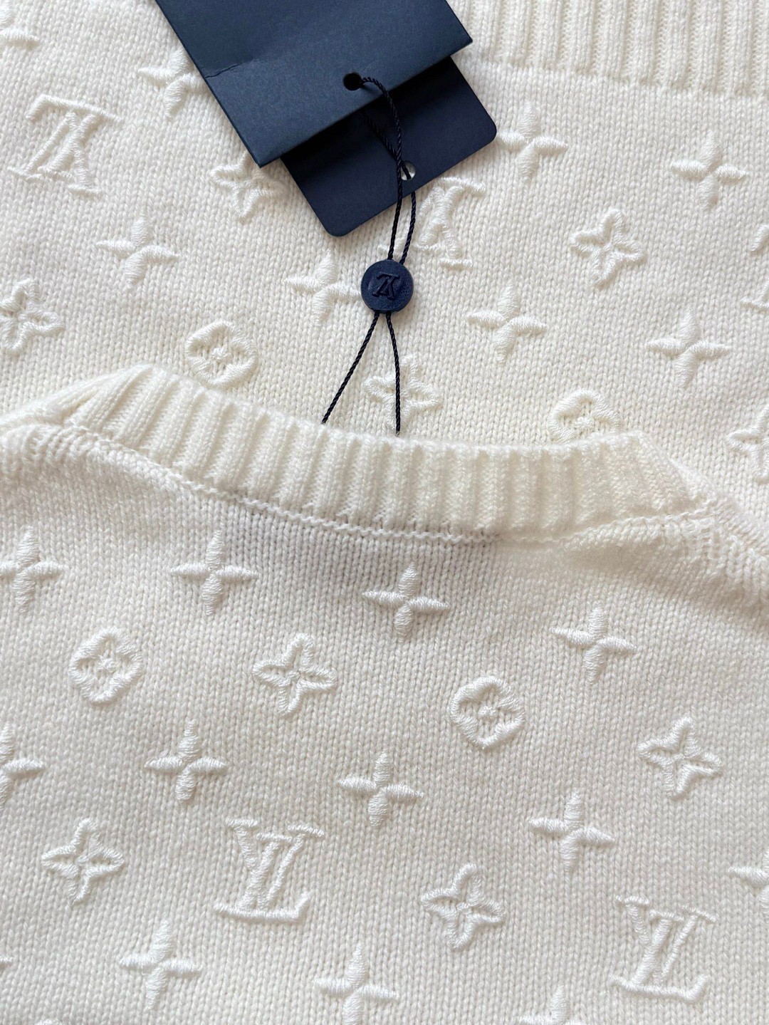 LOUIS VUITTON 路易威登 字母3D羊毛老花毛衣 针织衫 外套 长袖 黑色 白色 C0 1AHZ44