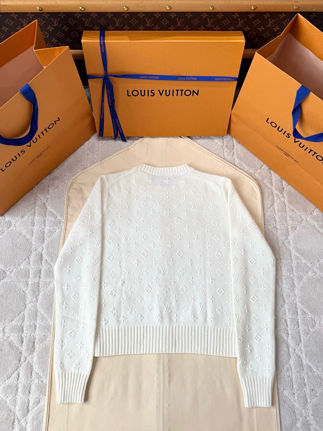 LOUIS VUITTON 路易威登 字母3D羊毛老花毛衣 针织衫 外套 长袖 黑色 白色 C0 1AHZ44