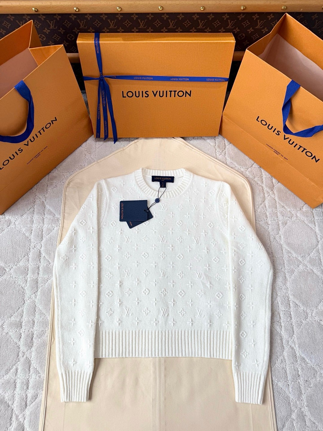 LOUIS VUITTON 路易威登 字母3D羊毛老花毛衣 针织衫 外套 长袖 黑色 白色 C0 1AHZ44