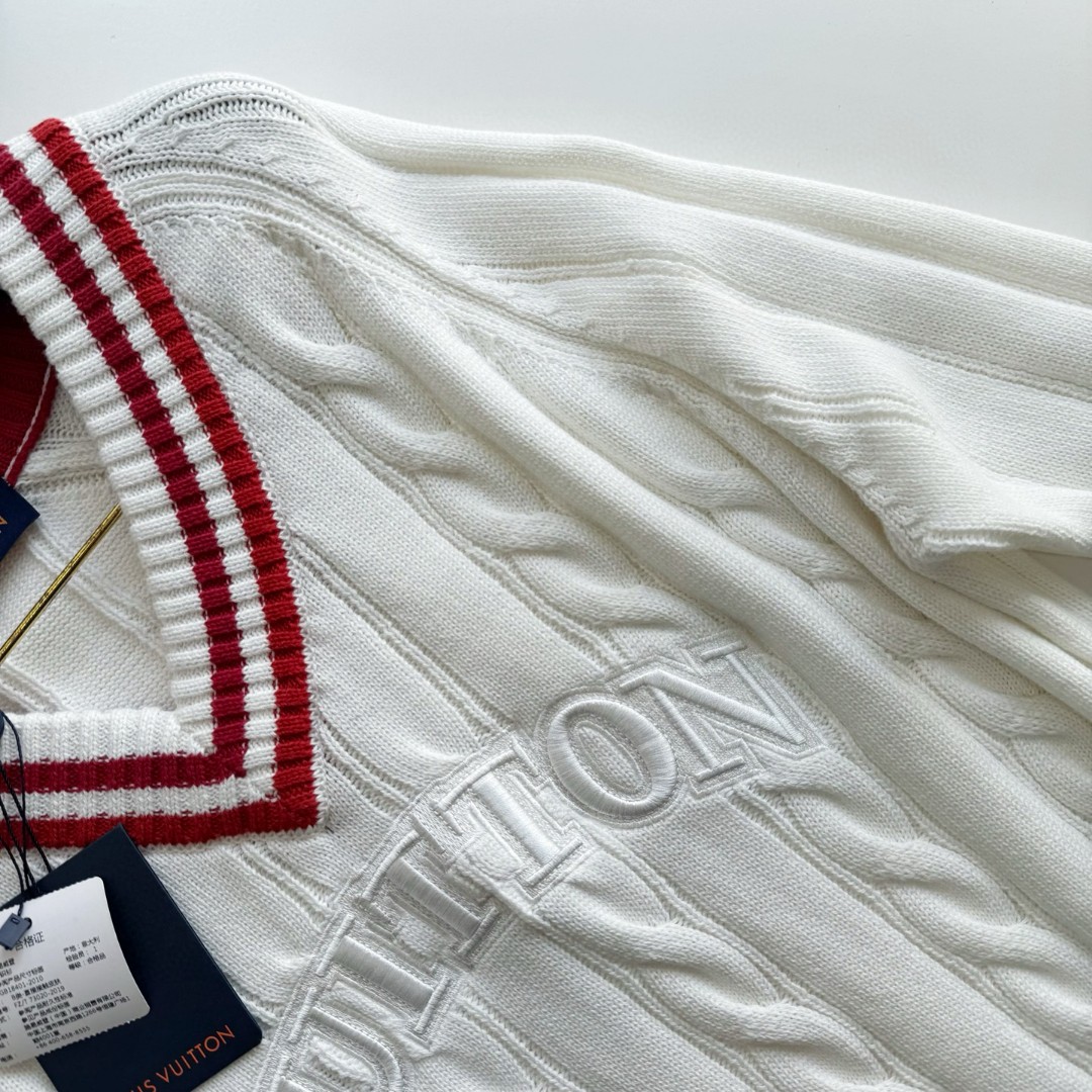 LOUIS VUITTON 路易威登 学院风绞花V领毛衣 针织衫 外套 长袖 白色 B5 1AIJYR