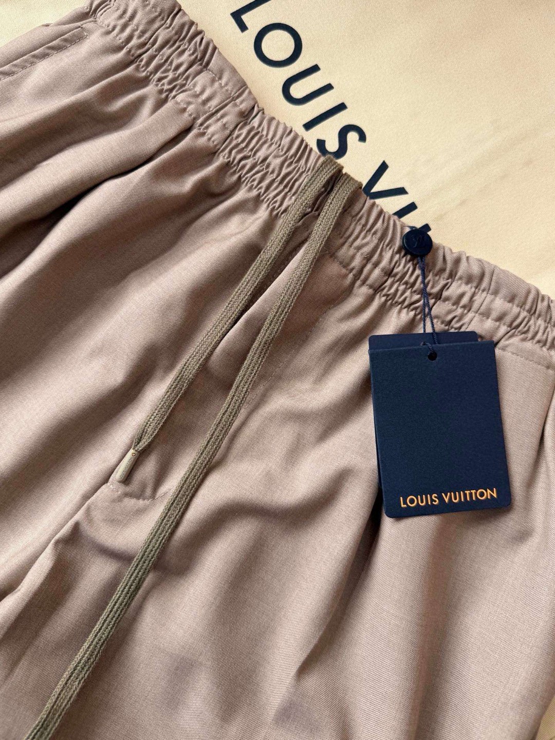 LOUIS VUITTON 路易威登 卡其色老钱风松紧腰休闲裤 裤子 长裤 B5 