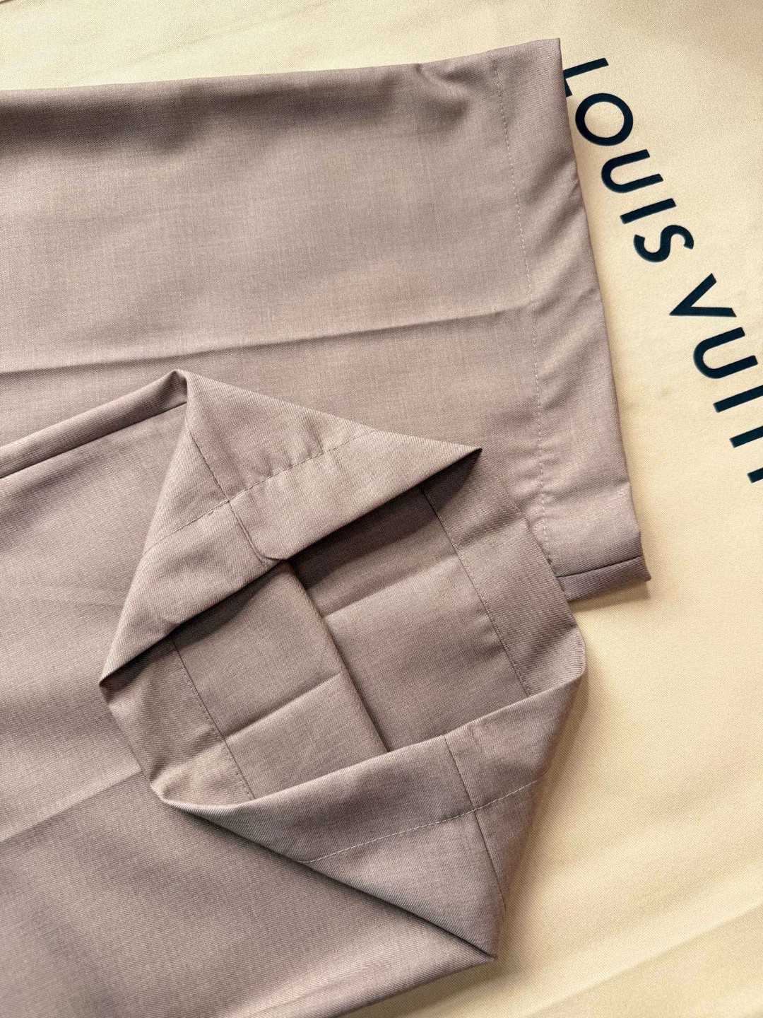 LOUIS VUITTON 路易威登 卡其色老钱风松紧腰休闲裤 裤子 长裤 B5 