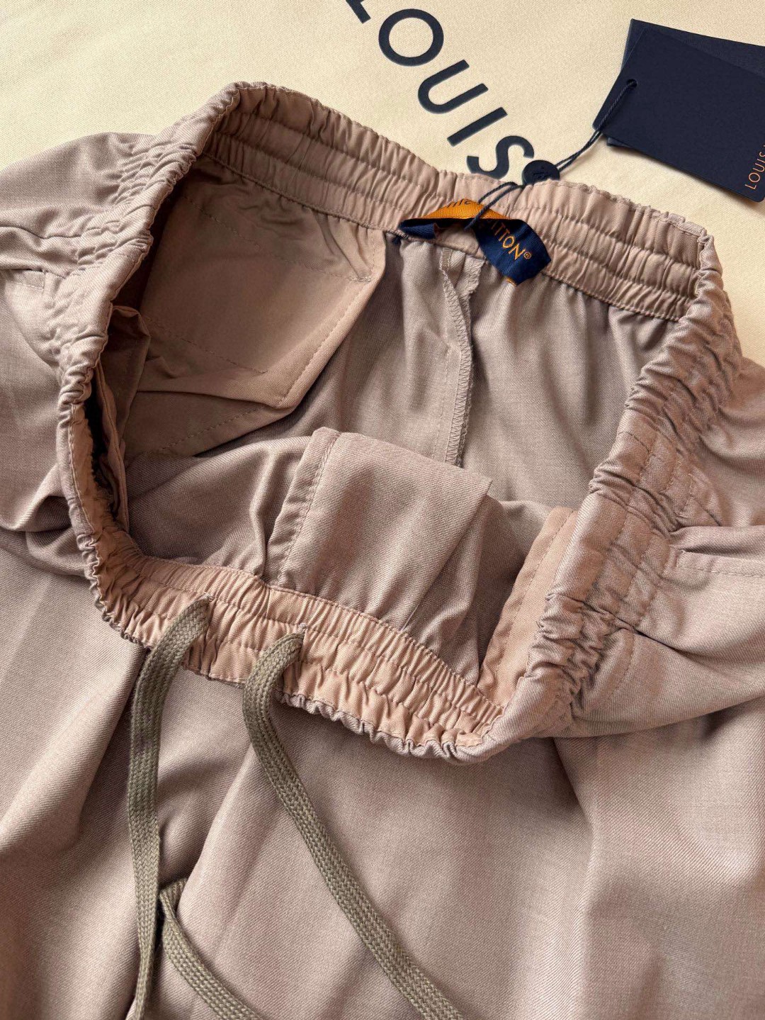 LOUIS VUITTON 路易威登 卡其色老钱风松紧腰休闲裤 裤子 长裤 B5 