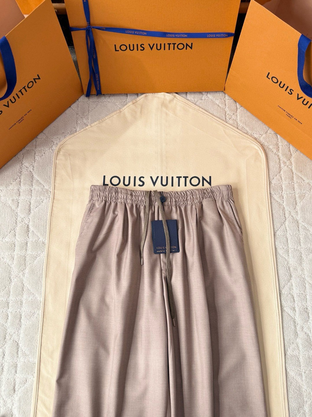 LOUIS VUITTON 路易威登 卡其色老钱风松紧腰休闲裤 裤子 长裤 B5 