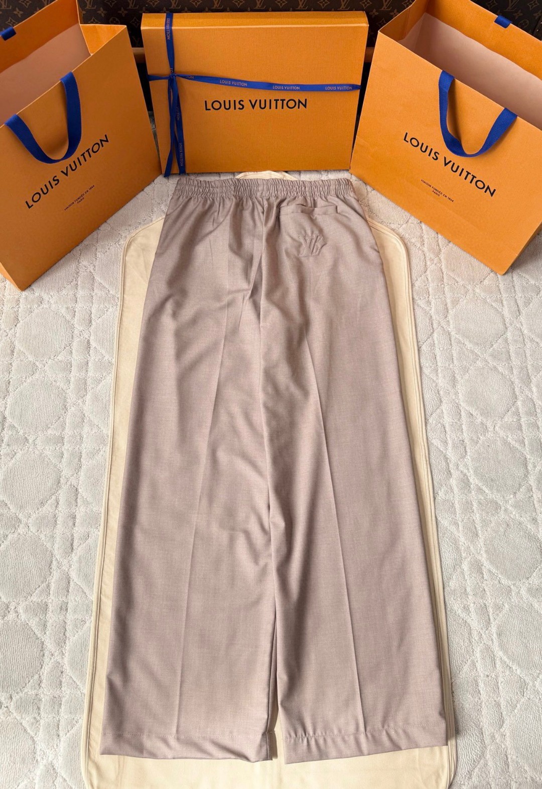 LOUIS VUITTON 路易威登 卡其色老钱风松紧腰休闲裤 裤子 长裤 B5 
