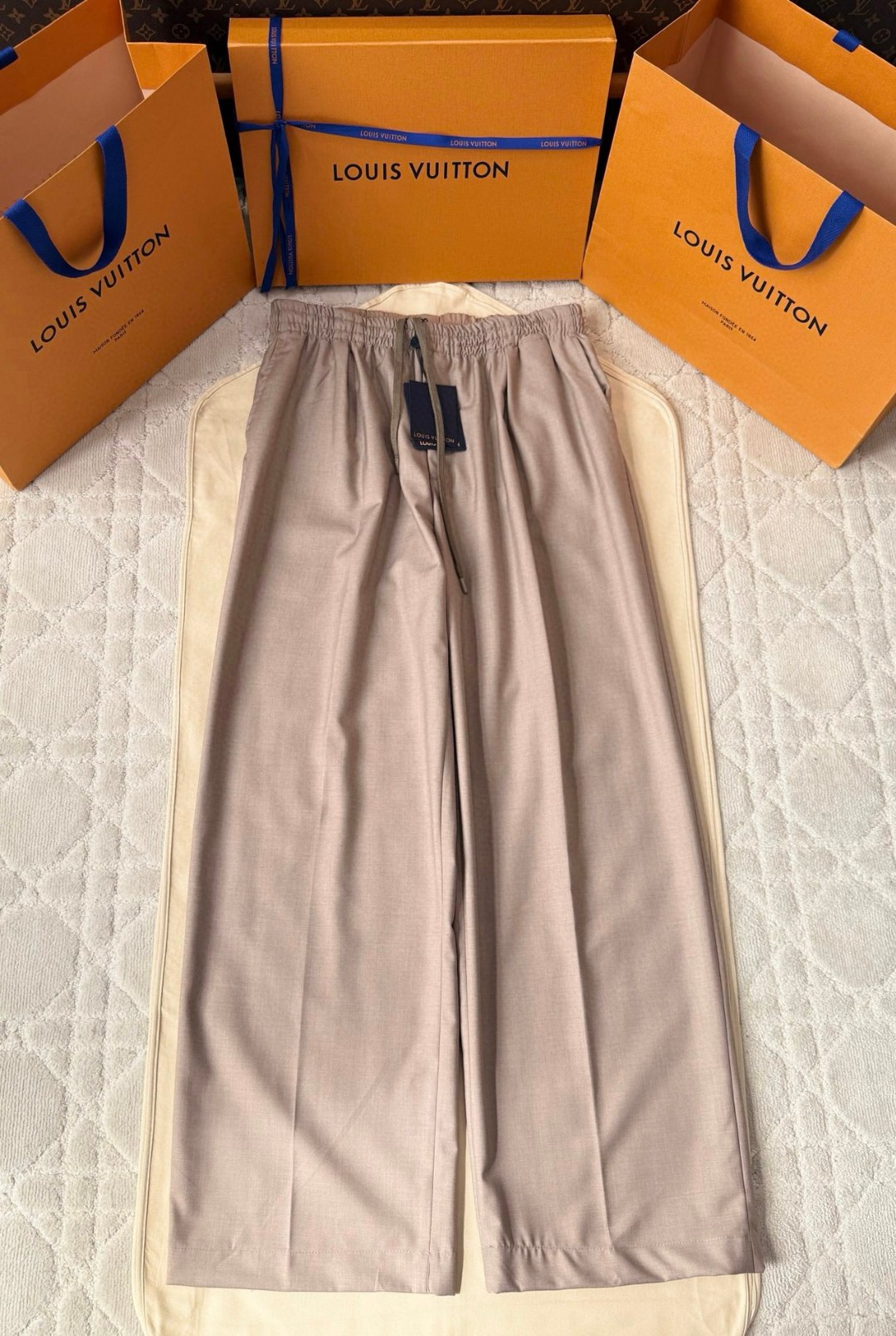 LOUIS VUITTON 路易威登 卡其色老钱风松紧腰休闲裤 裤子 长裤 B5 