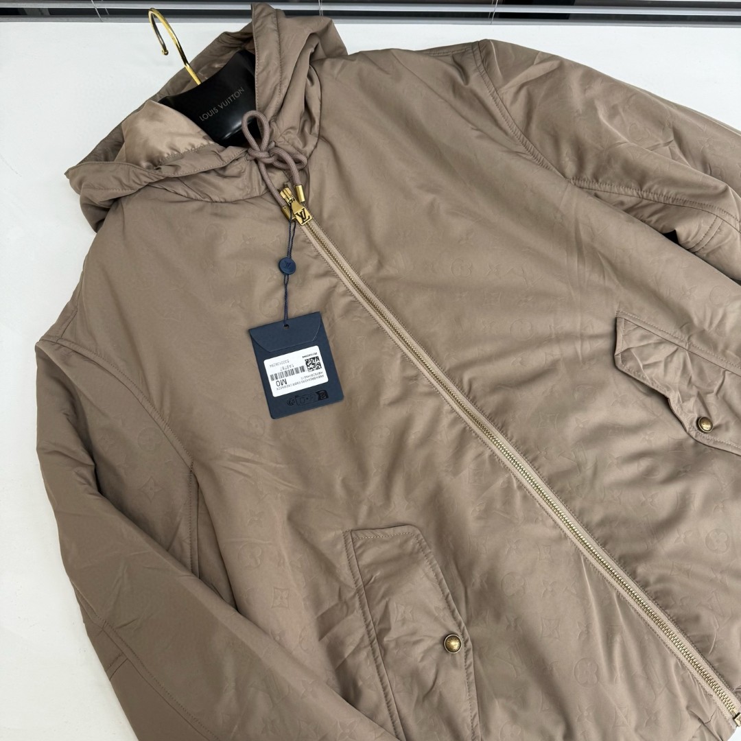LOUIS VUITTON 路易威登 压花拉链连帽棉服外套 夹克 长袖 棕色 D0 1AHBID