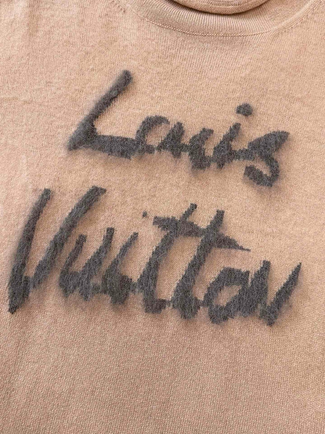 LOUIS VUITTON 路易威登 LV 字母提花卷边打底T恤 短袖 卡其色 B0 1AHZCG