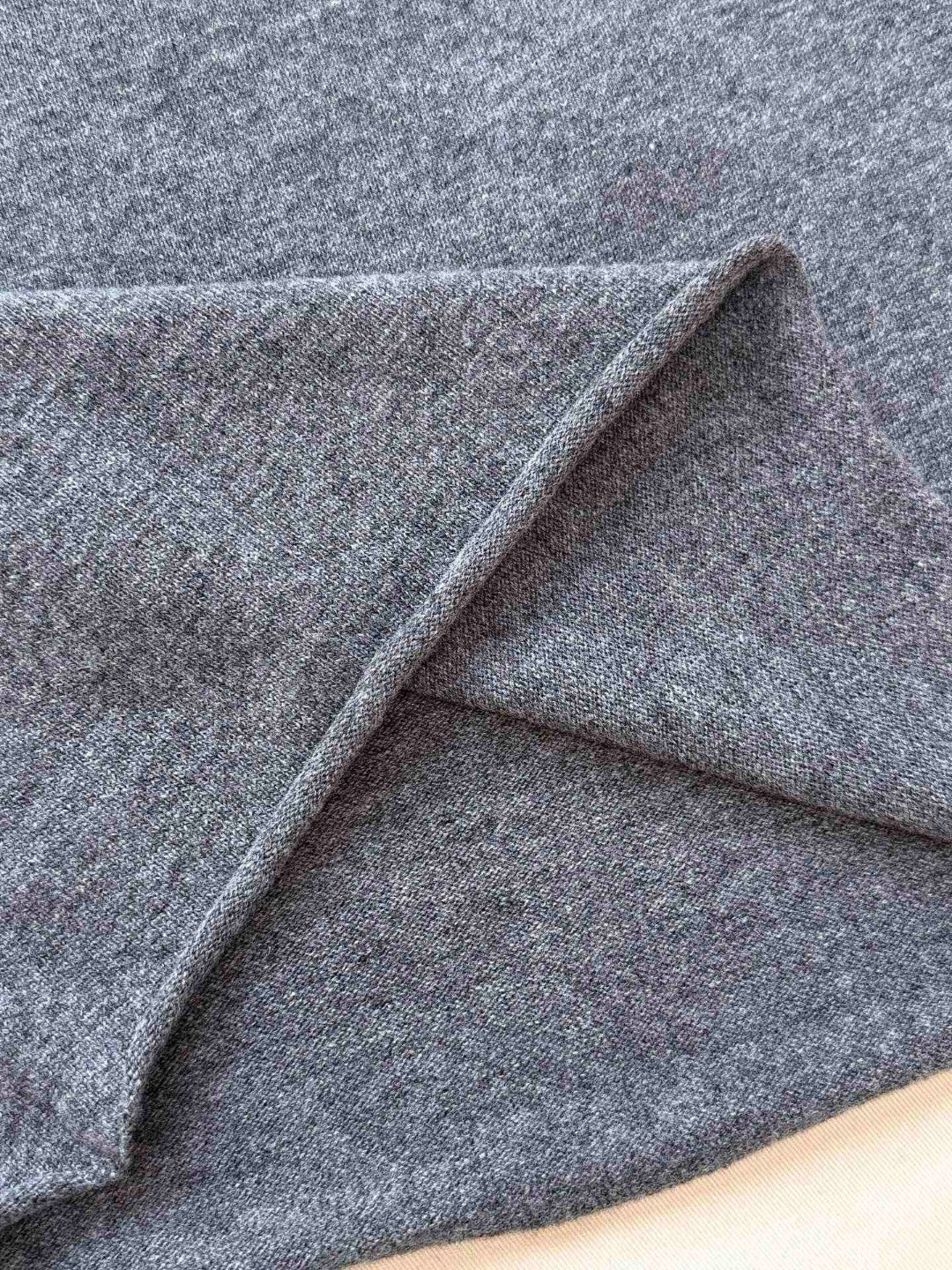 LOUIS VUITTON 路易威登 字母提花卷边打底衫 T恤 长袖 灰色 B0 1AHZCV