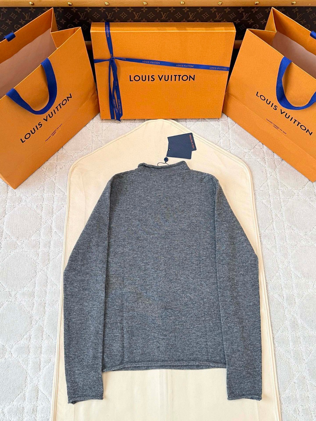 LOUIS VUITTON 路易威登 字母提花卷边打底衫 T恤 长袖 灰色 B0 1AHZCV