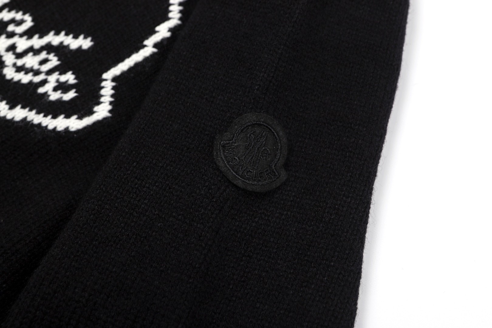 Moncler 蒙口 刺绣徽标毛衣 针织衫 秋冬 外套 黑色 B0 K20919C00004M1242999