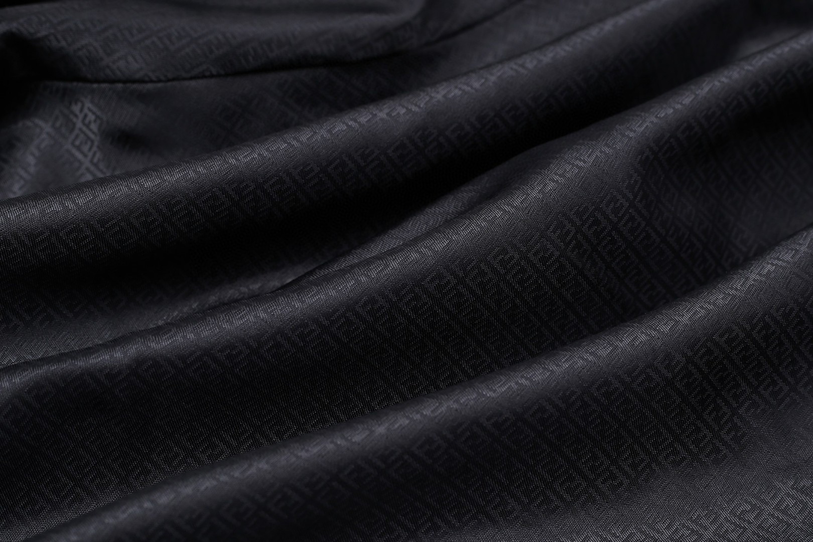 FENDI 芬迪 羊绒运动连帽外套 夹克 长袖 C0 FAF753AVINF0TY6