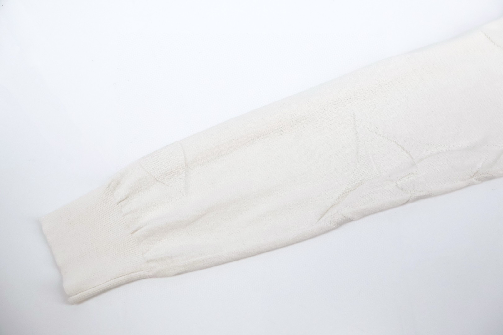 LOUIS VUITTON 路易威登 四叶草嵌花打底衫圆领毛衣 针织衫 长袖 白色 B0