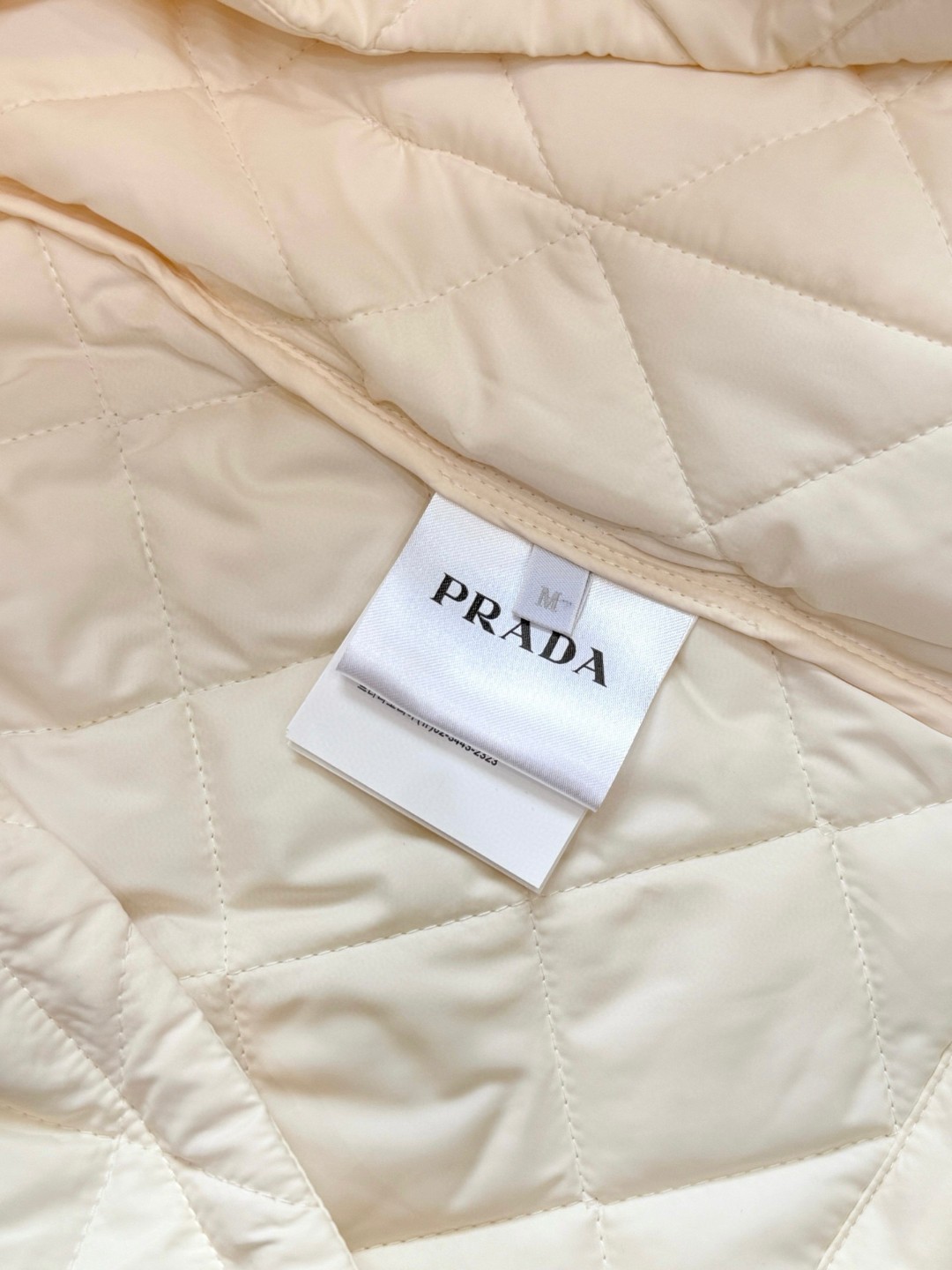 PRADA 普拉达 菱格三角标棉服外套 夹克 长袖 白色 C0